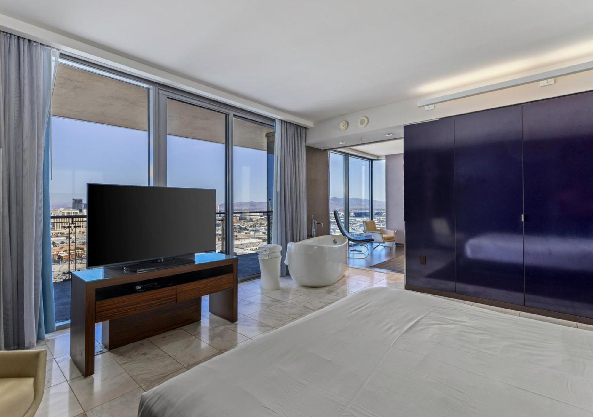 Palms Place Hotel By Zelloo Las Vegas Exterior photo